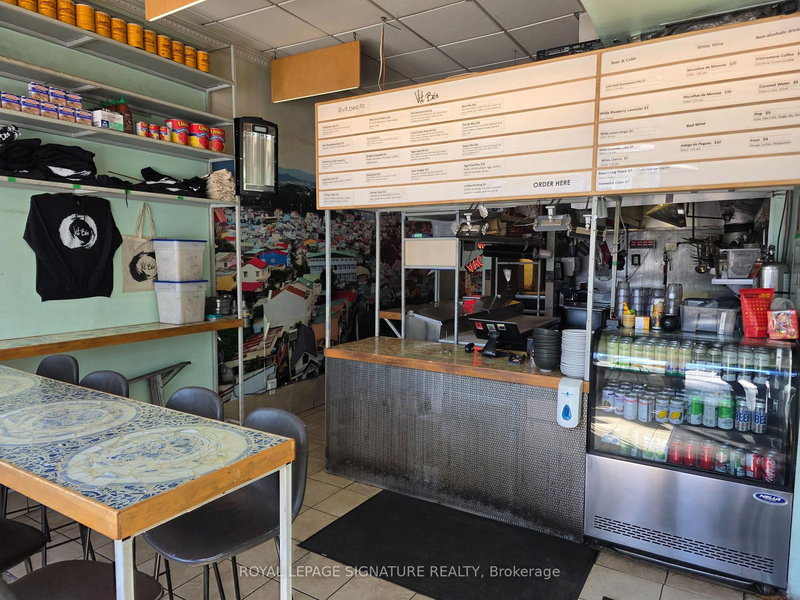 858 Bloor St W, Toronto, M6G 1M2 | Image 2