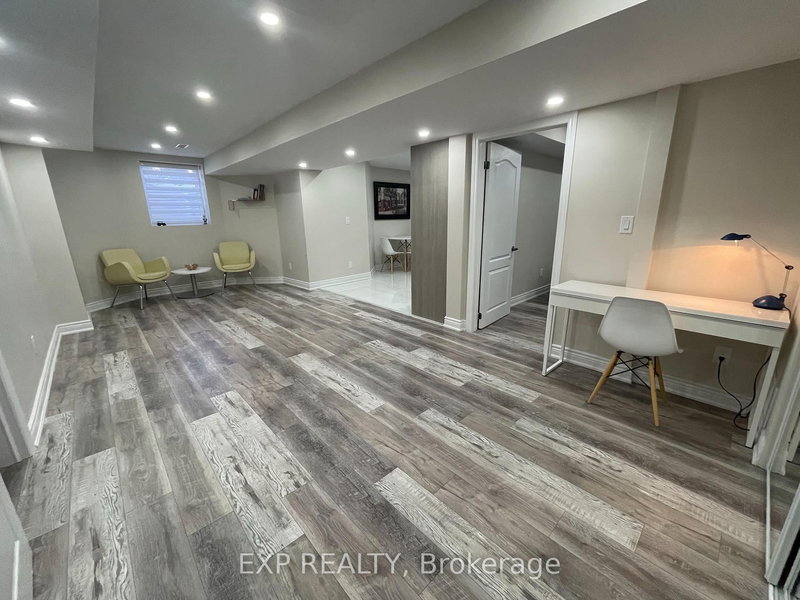 BSMT - 1396 Kidlington Gate, Mississauga, L5N 7Z3 | Image 2