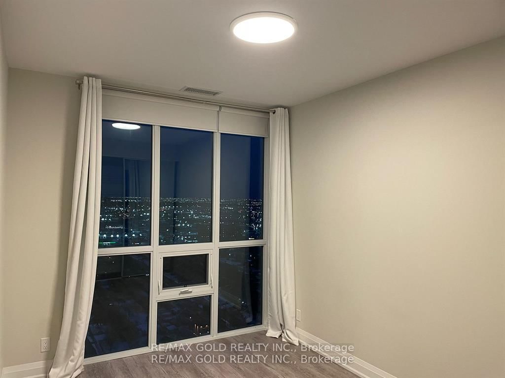 15 Lynch Street, Unit 2502 - Photo 19