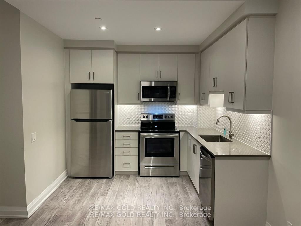 15 Lynch Street, Unit 2502 - Photo 23