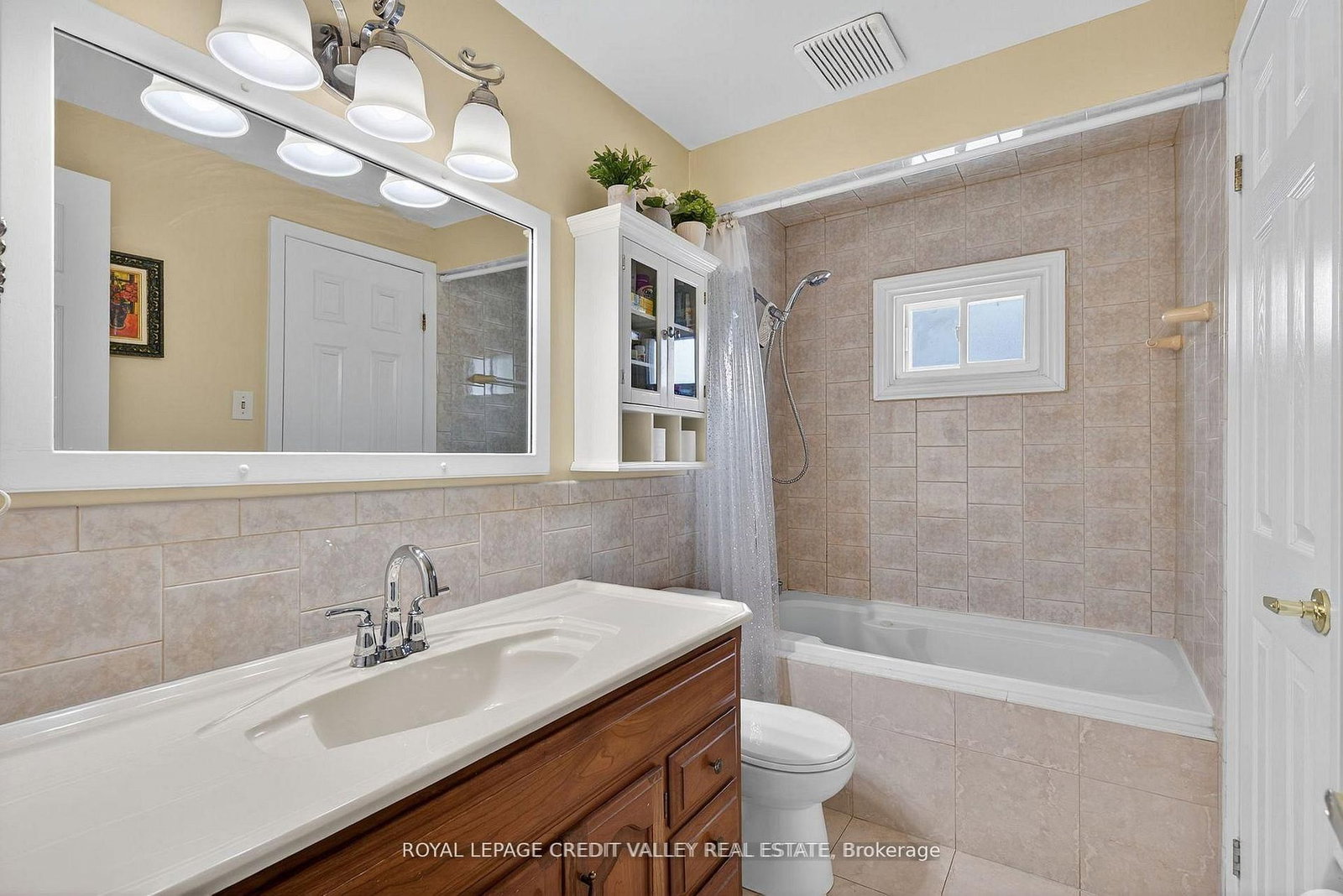 Detached House for sale at 60 Gondola Crescent, Brampton, Ontario, L6S 1W6 - Northgate - MLS: W12838818