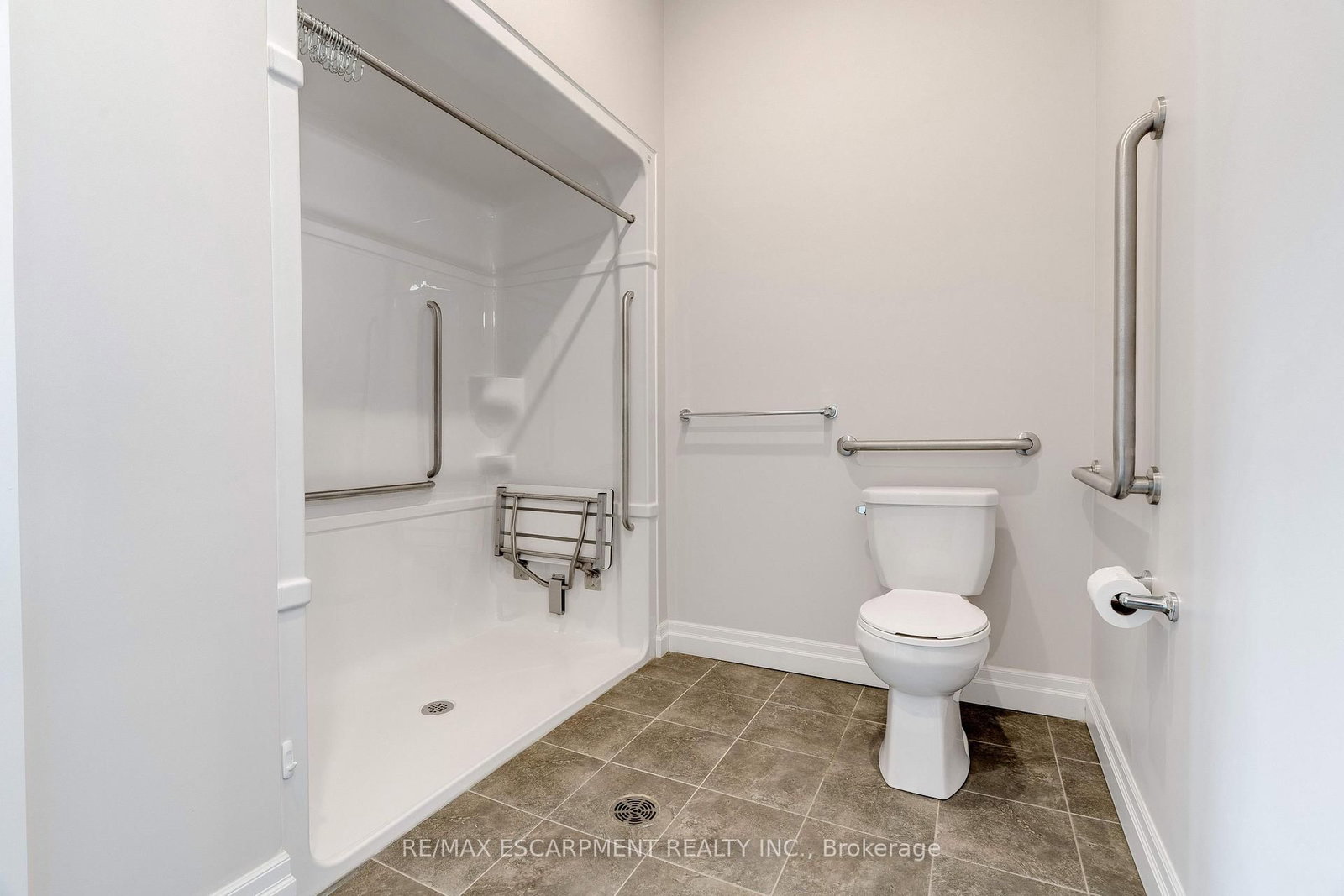 3290 New Street • #106 • Burlington, ON photo 23