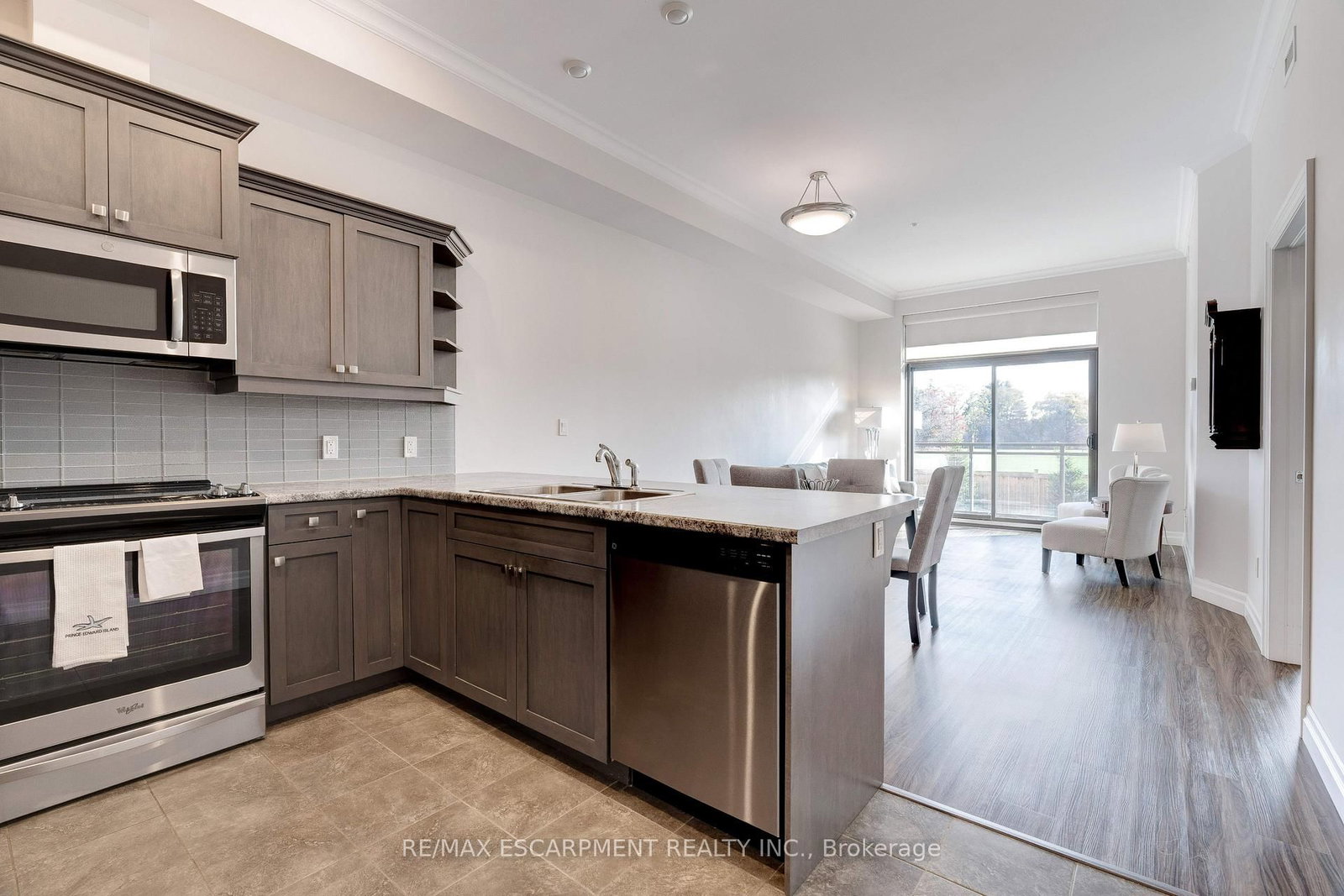 3290 New Street • #106 • Burlington, ON photo 9