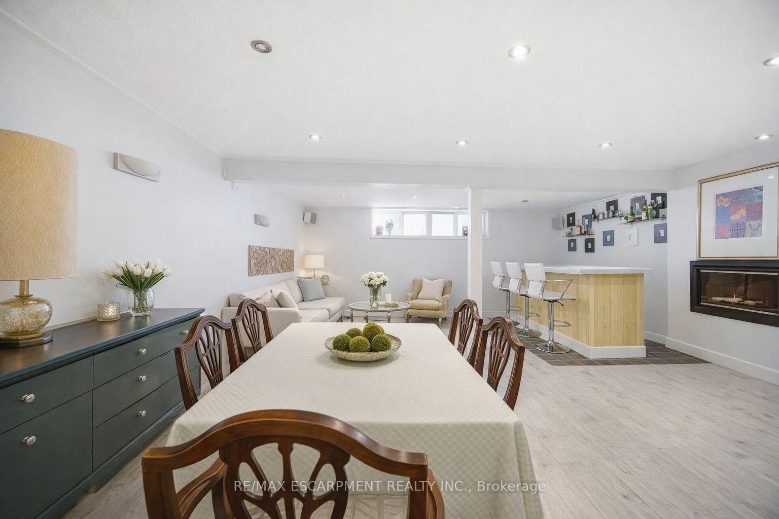 Detached House for sale at 487 Wellington Crescent, Oakville, Ontario, L6L 4X6 - West - MLS: W12839940