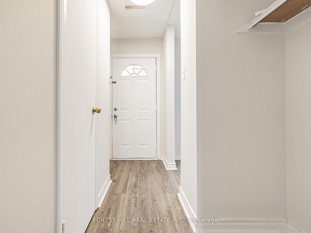 25 - 16 Rexdale Boulevard