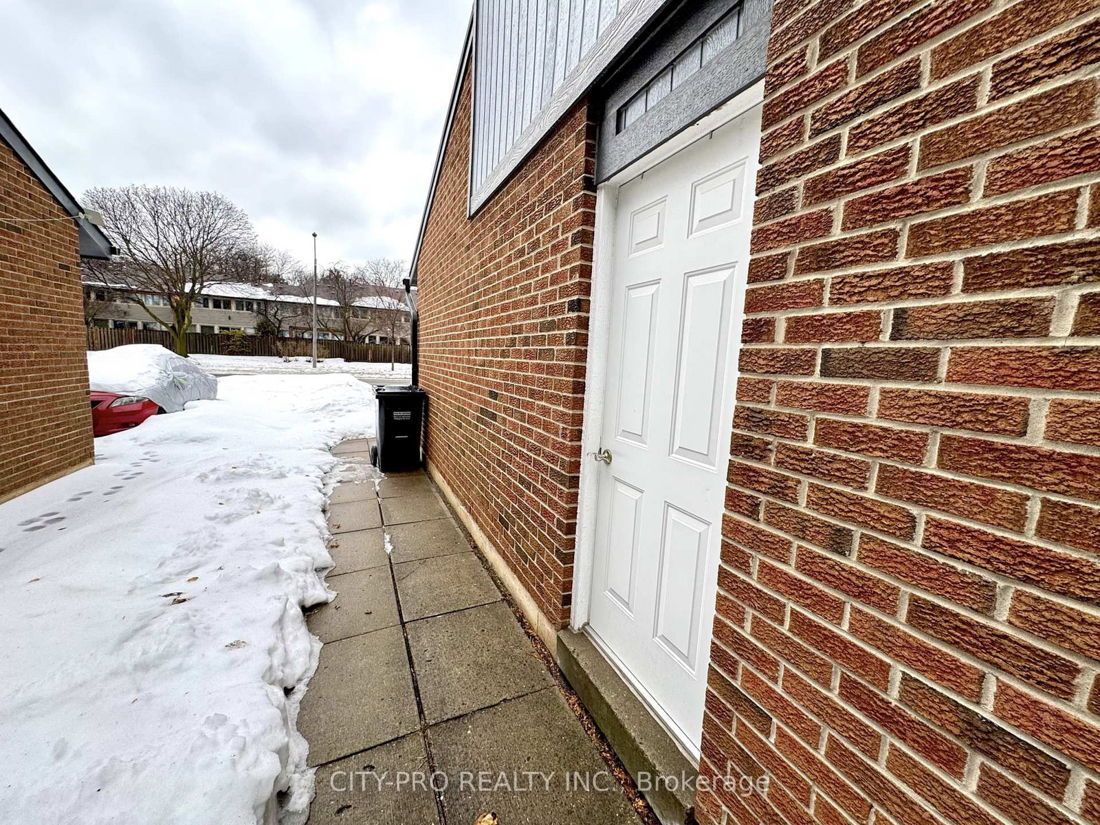 Listing Image 45