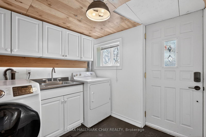 Lower - 45 Caledonia Rd, Toronto, M6E 4S3 | Image 3