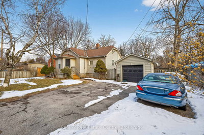 2450 Woodward Ave | Burlington | Image