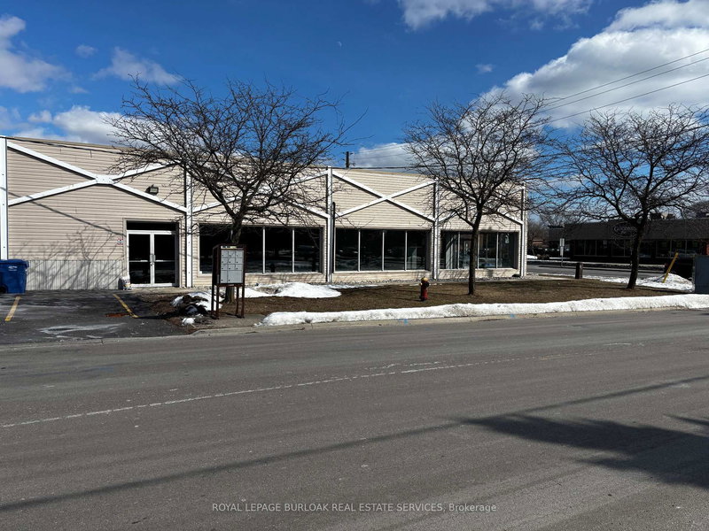 1 - 2279 Fairview St, Burlington, L7R 2E3 | Image 3