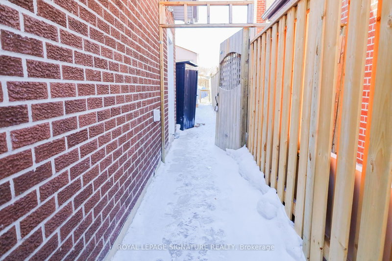 All Inclusive Apt1 - 273 Centre St N, Brampton, L6V 2R3 | Image 2