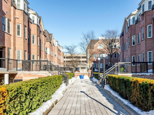 147 - 760 Lawrence Avenue W