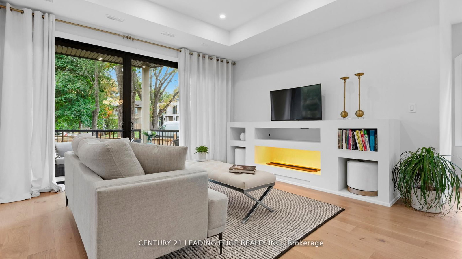 Detached House for sale at 197 Glen Oak Drive, Oakville, Ontario, L6K 2J3 - West - MLS: W12843096