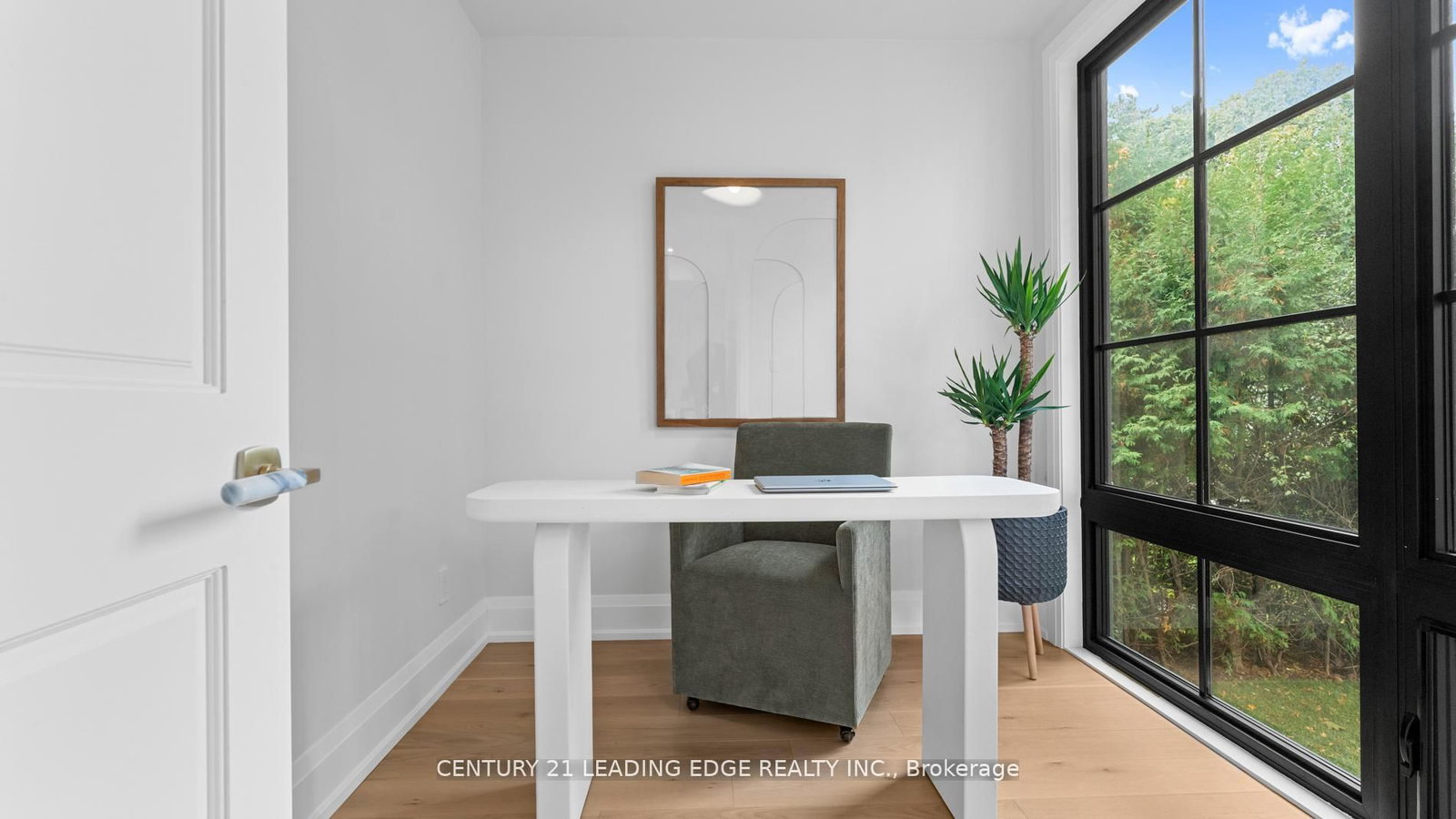 Detached House for sale at 197 Glen Oak Drive, Oakville, Ontario, L6K 2J3 - West - MLS: W12843096