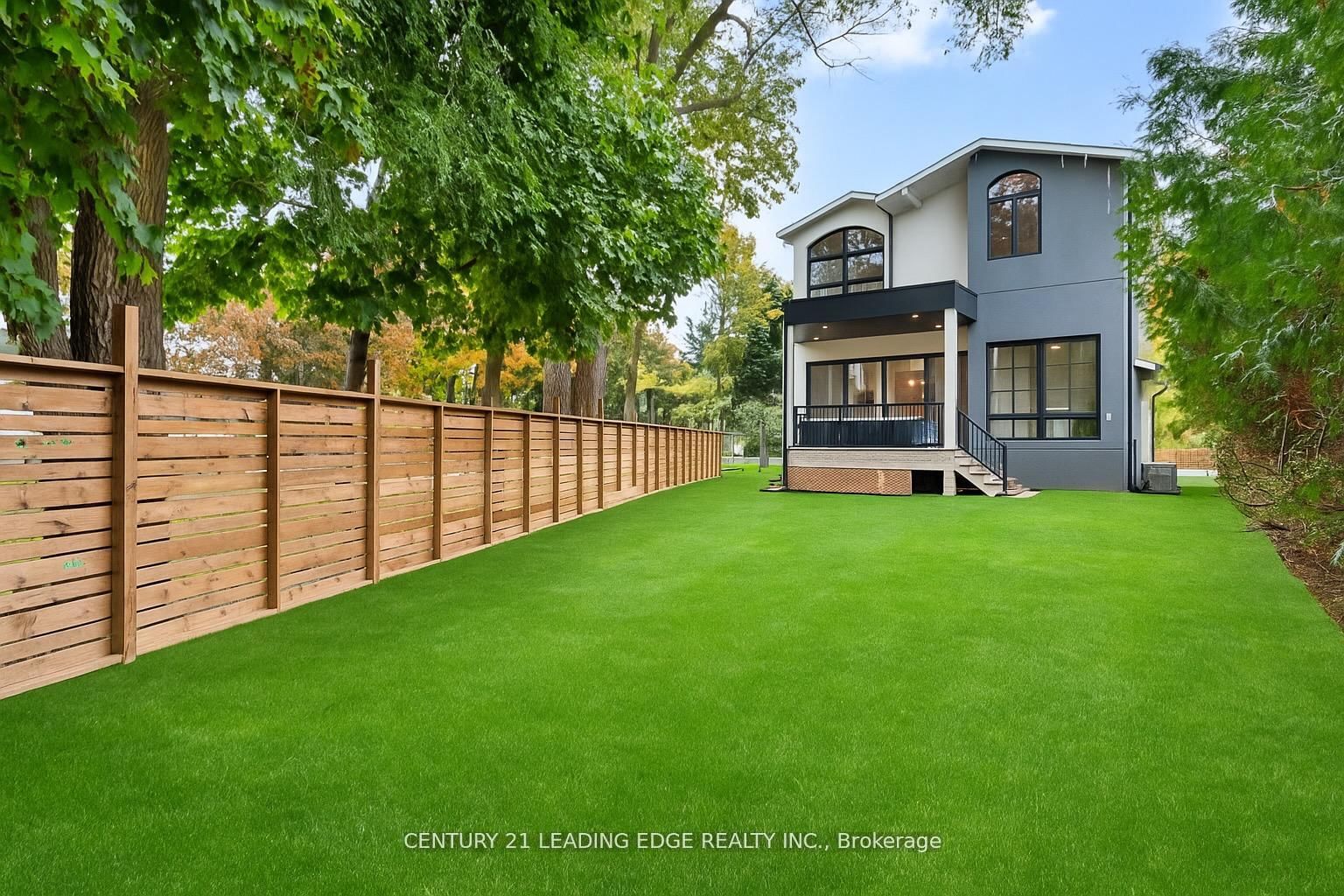 Detached House for sale at 197 Glen Oak Drive, Oakville, Ontario, L6K 2J3 - West - MLS: W12843096