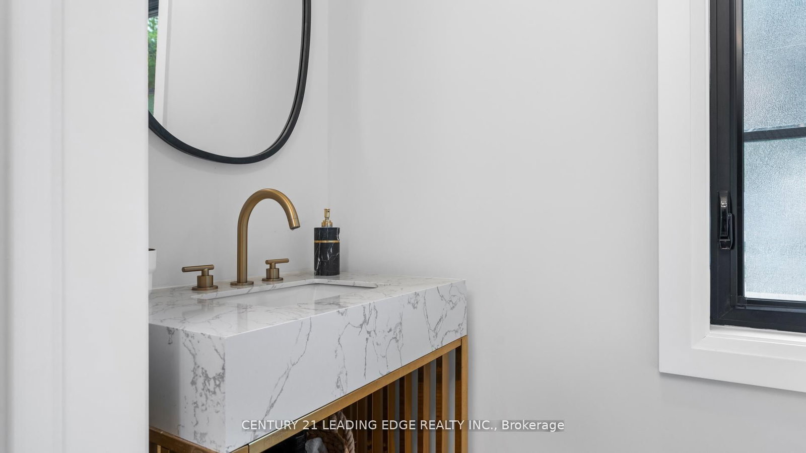 Detached House for sale at 197 Glen Oak Drive, Oakville, Ontario, L6K 2J3 - West - MLS: W12843096