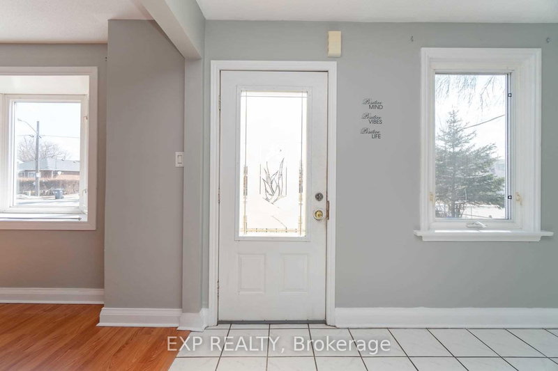 204 John St, Brampton, L6W 2A6 | Image 2