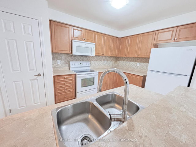 256 Wetenhall Landing