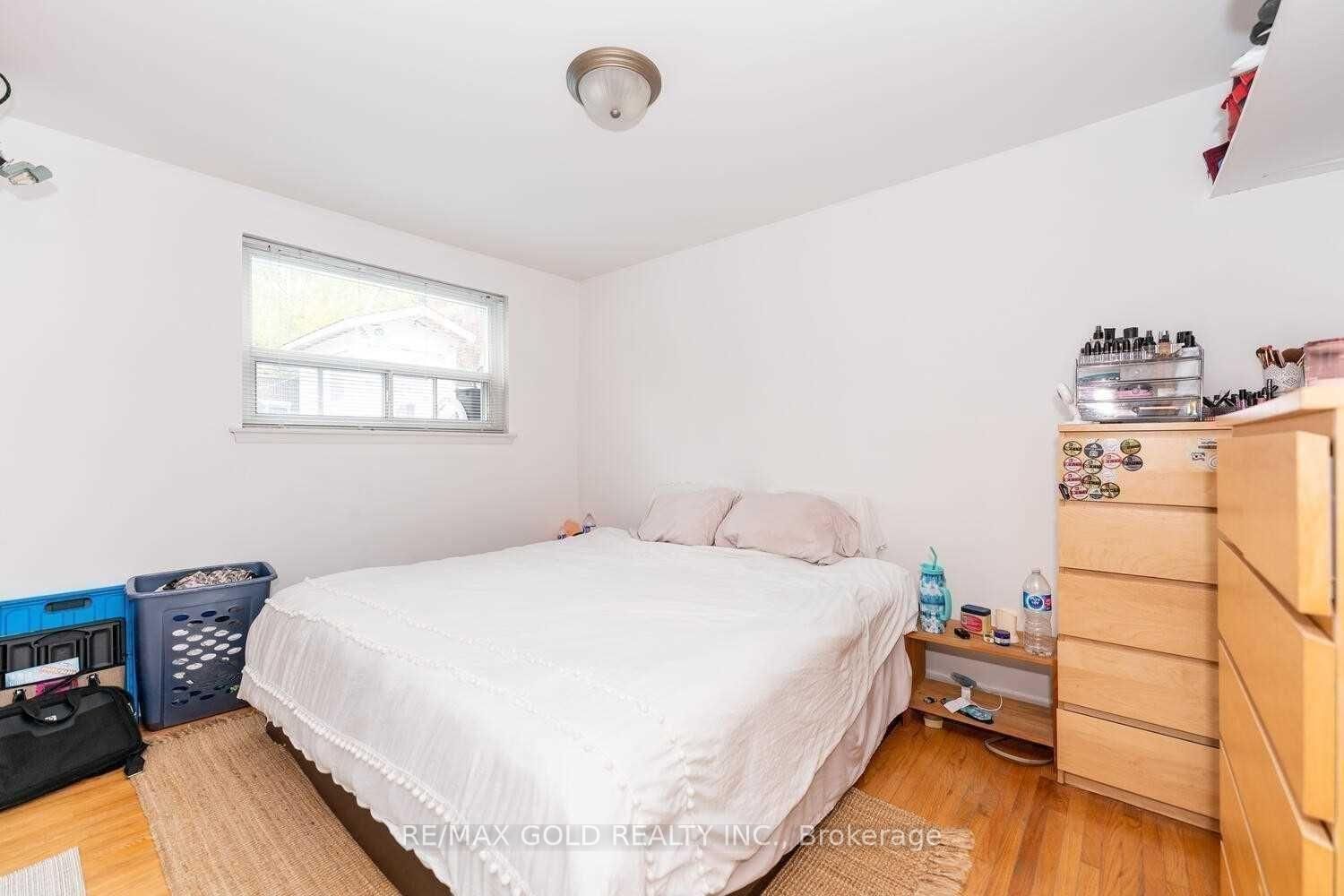 Semi-Detached House for sale at 63 Newstead Crescent, Brampton, Ontario, L6V 2A8 - Madoc - MLS: W12844174