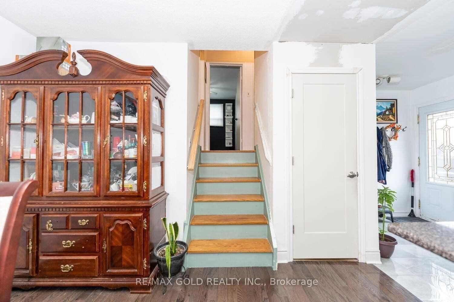 Semi-Detached House for sale at 63 Newstead Crescent, Brampton, Ontario, L6V 2A8 - Madoc - MLS: W12844174