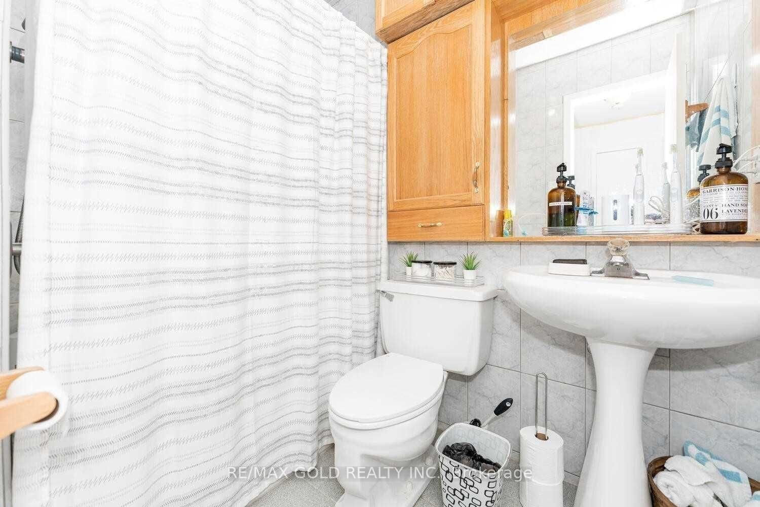 Semi-Detached House for sale at 63 Newstead Crescent, Brampton, Ontario, L6V 2A8 - Madoc - MLS: W12844174