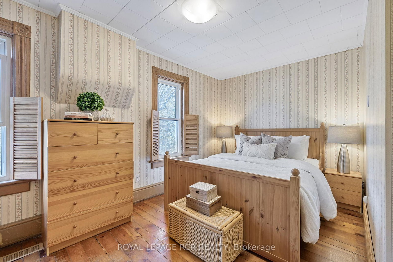 Detached House for sale at 91 King Street, Caledon, Ontario, L7E 1A2 - Bolton West - MLS: W12844176