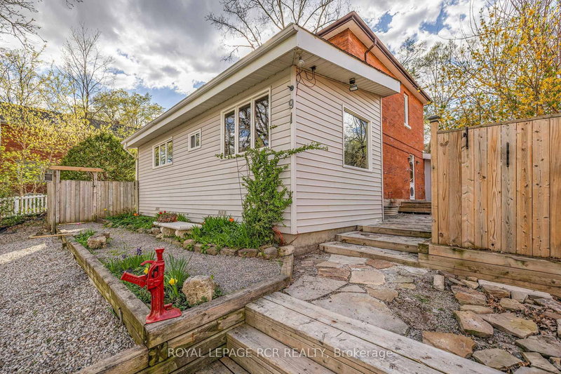 91 King St W, Caledon, L7E 1A2 | Image 2