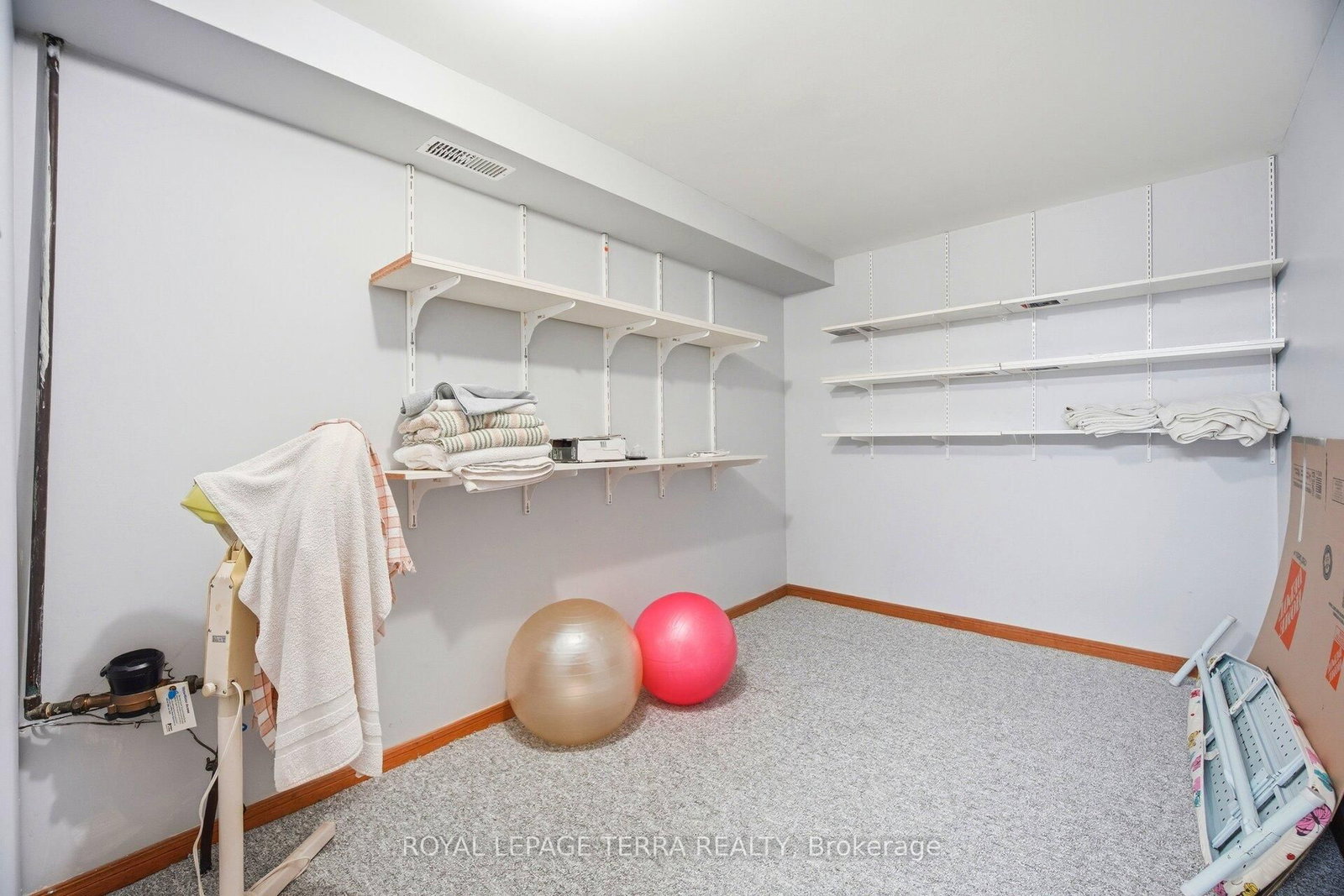 Detached House for sale at 32 Bridekirk Place, Brampton, Ontario, L6Y 2V8 - Fletcher's West - MLS: W12844350