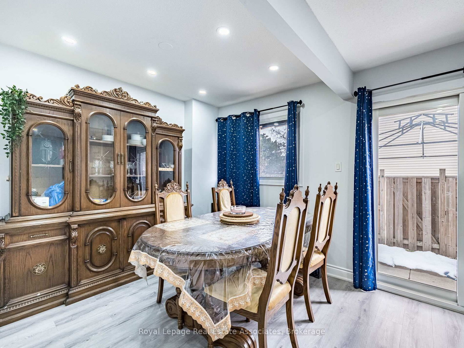 Townhouse for sale at 19 Gatwick Lane, Brampton, Ontario, L6S 2E4 - Northgate - MLS: W12844500