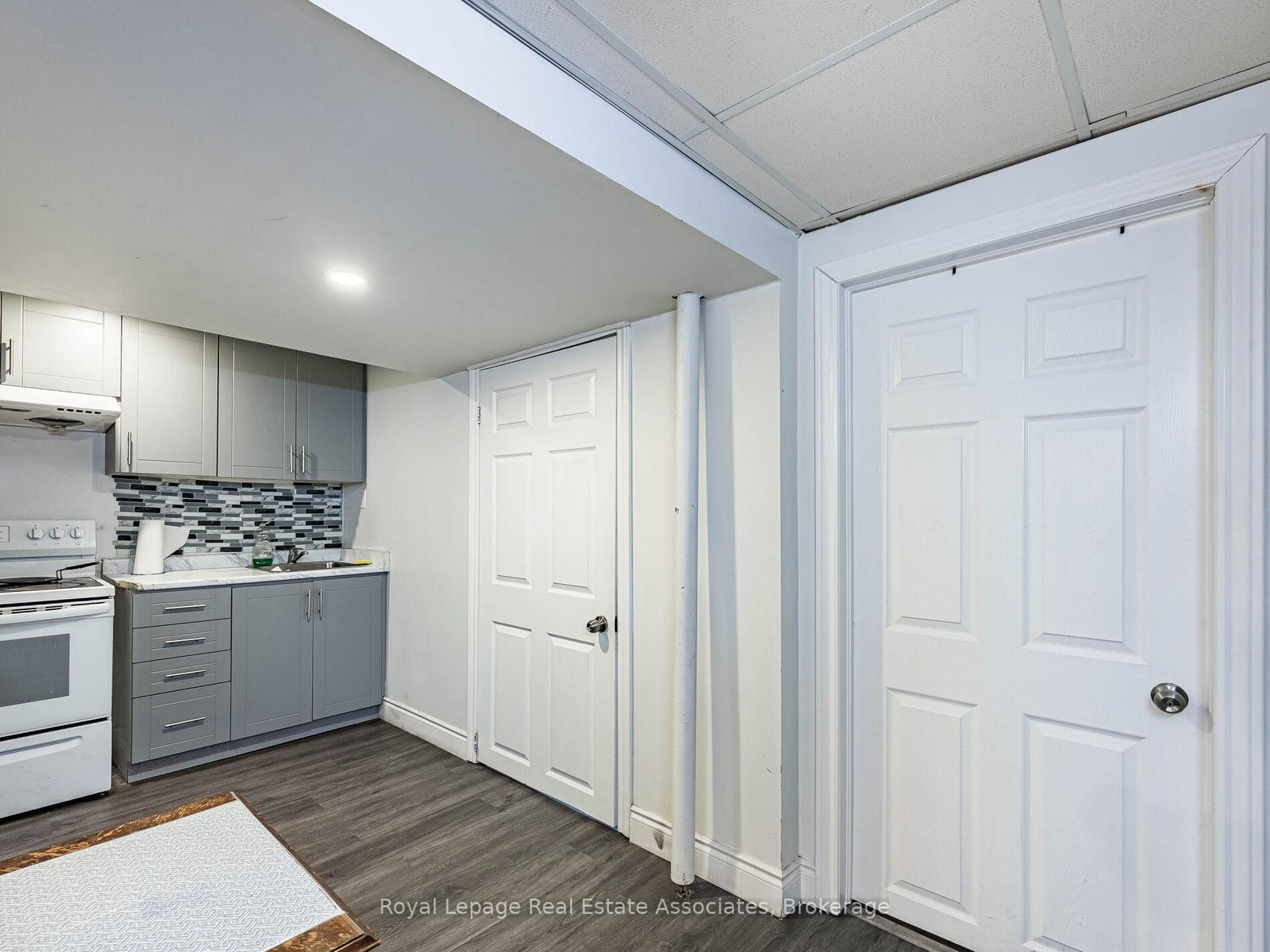 Townhouse for sale at 19 Gatwick Lane, Brampton, Ontario, L6S 2E4 - Northgate - MLS: W12844500