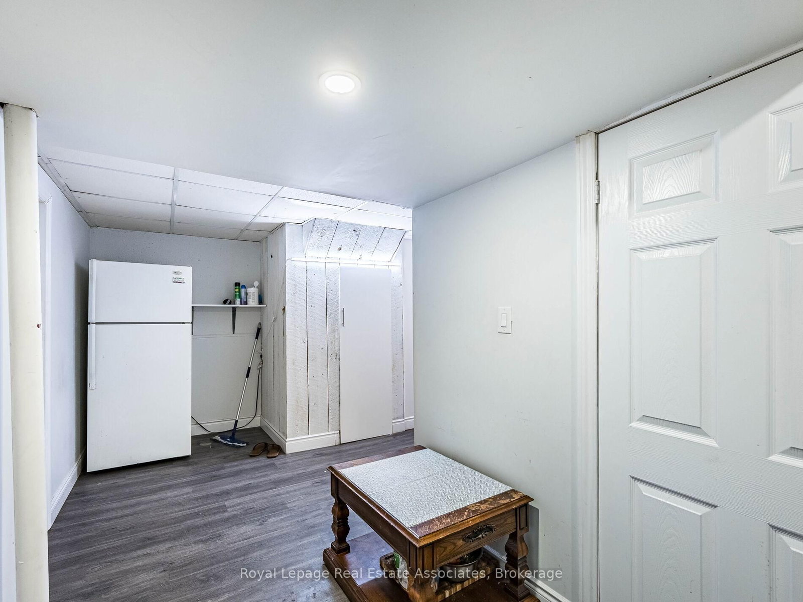 Townhouse for sale at 19 Gatwick Lane, Brampton, Ontario, L6S 2E4 - Northgate - MLS: W12844500