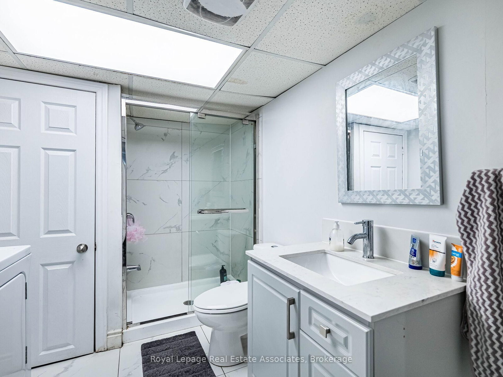 Townhouse for sale at 19 Gatwick Lane, Brampton, Ontario, L6S 2E4 - Northgate - MLS: W12844500