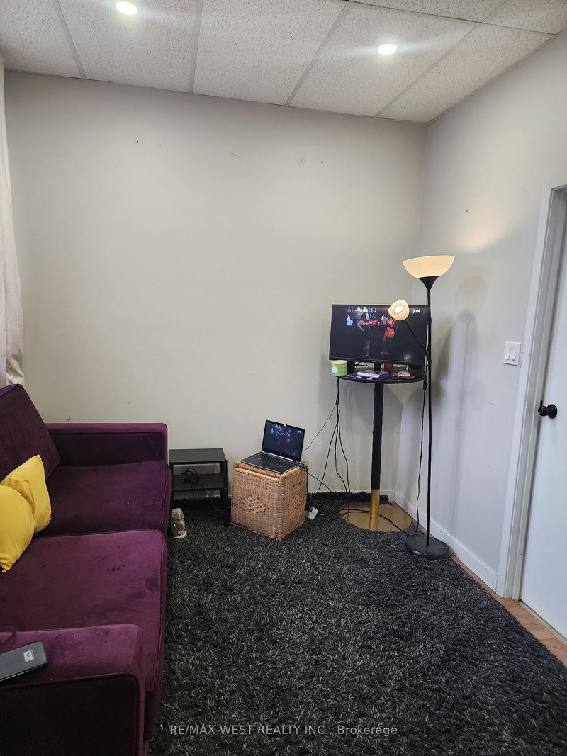 11 - 425 Jane St, Toronto, M6S 3Z7 | Image 3