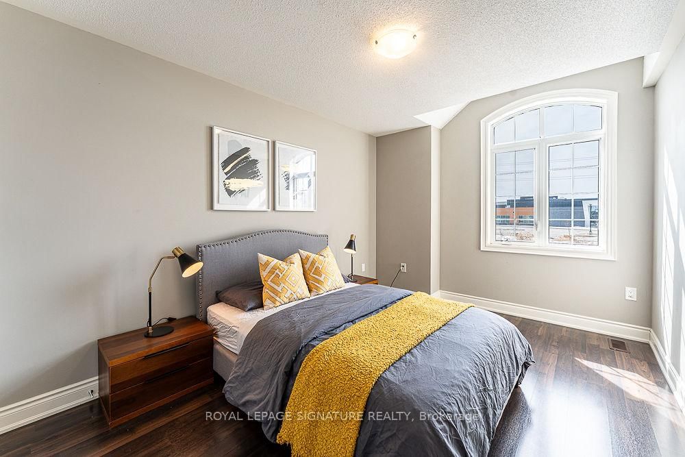 Townhouse for sale at 109 Holbrook Court, Milton, Ontario, L9E 1J2 - Ford - MLS: W12844882