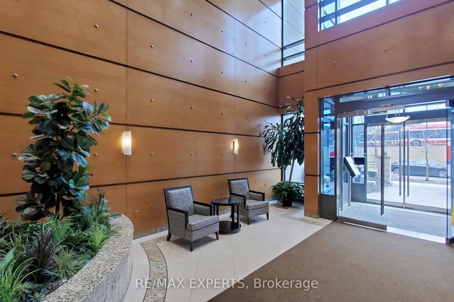 2245 - 35 Viking Lane