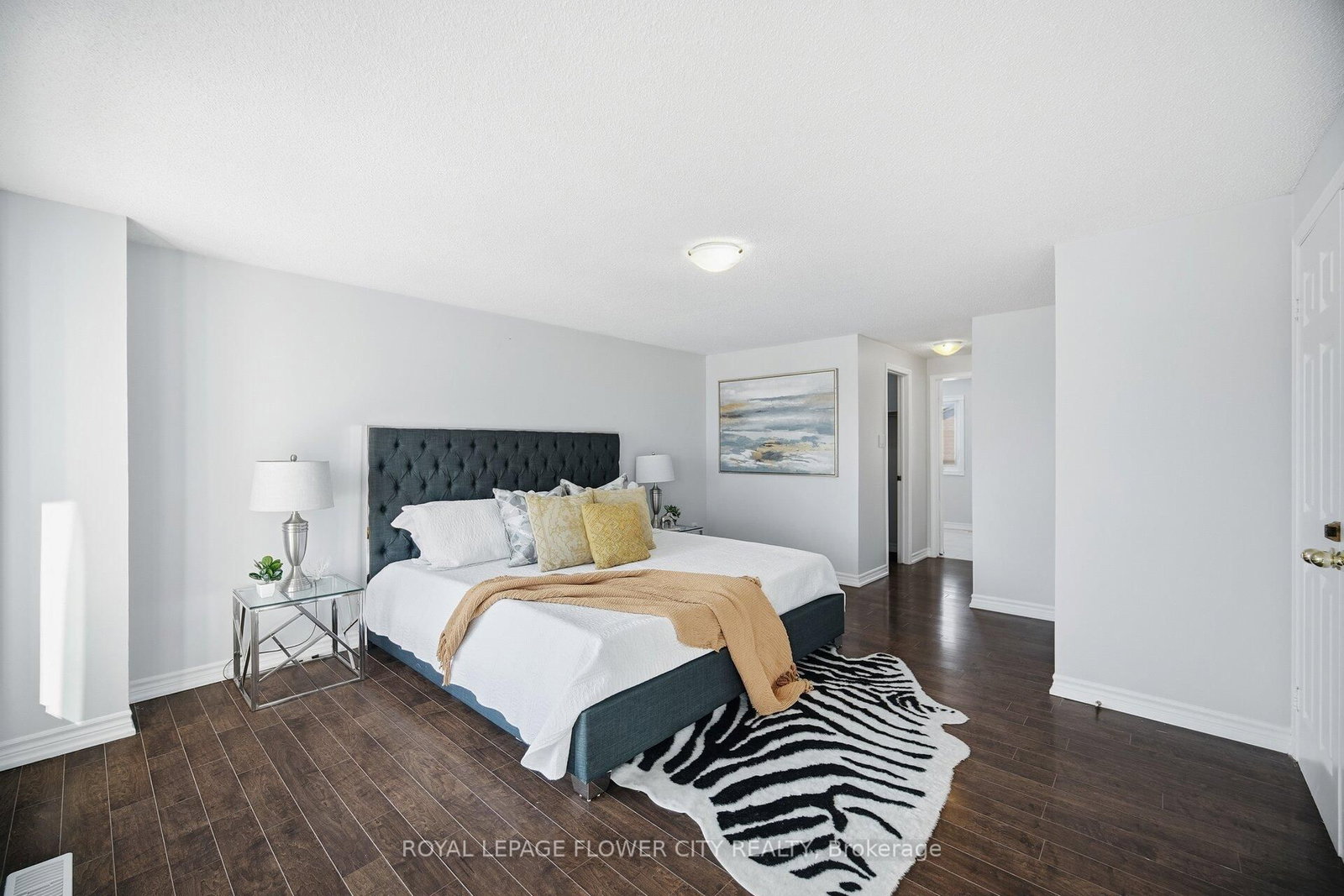 Detached House for sale at 1 Donaldson Drive, Brampton, Ontario, L6Y 3G7 - Brampton South - MLS: W12844998