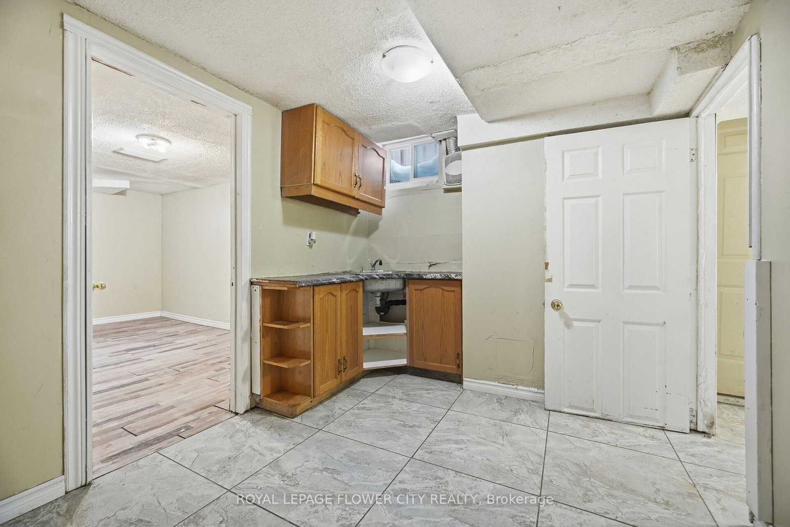 Detached House for sale at 1 Donaldson Drive, Brampton, Ontario, L6Y 3G7 - Brampton South - MLS: W12844998