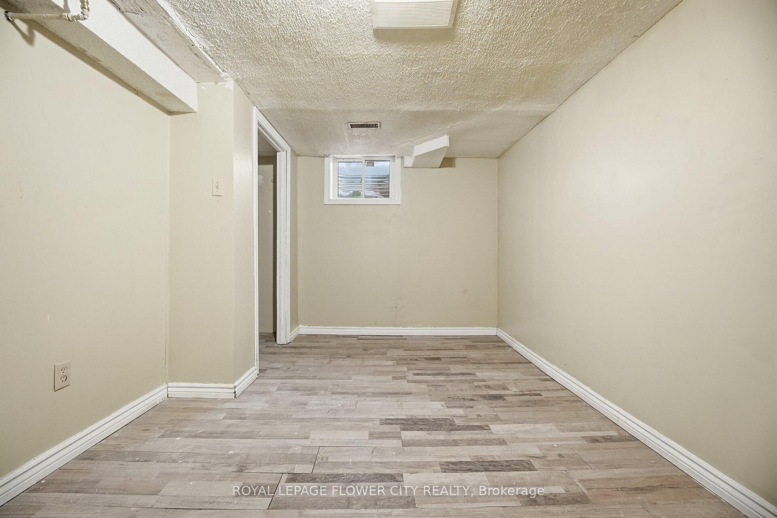 Detached House for sale at 1 Donaldson Drive, Brampton, Ontario, L6Y 3G7 - Brampton South - MLS: W12844998