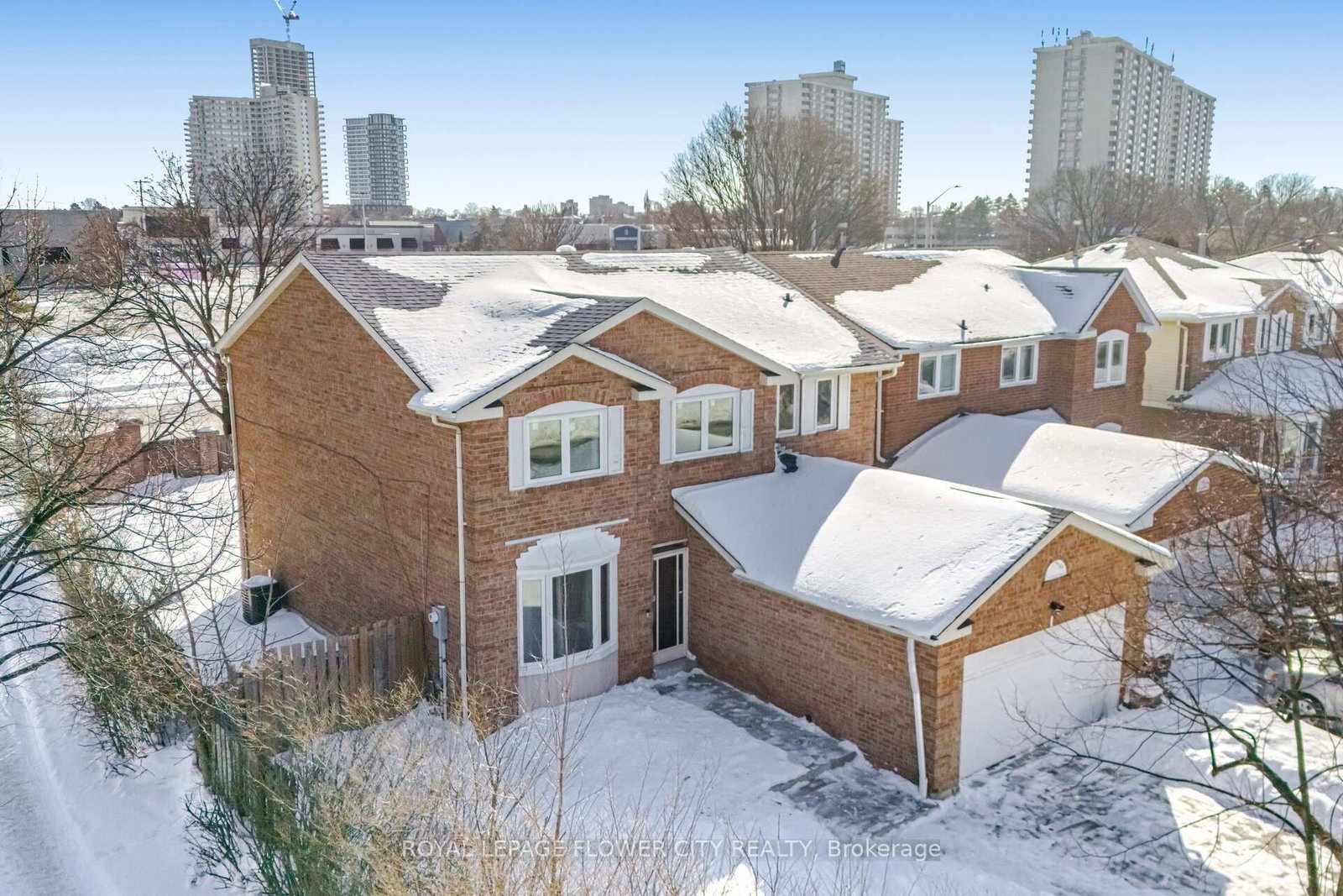 Detached House for sale at 1 Donaldson Drive, Brampton, Ontario, L6Y 3G7 - Brampton South - MLS: W12844998