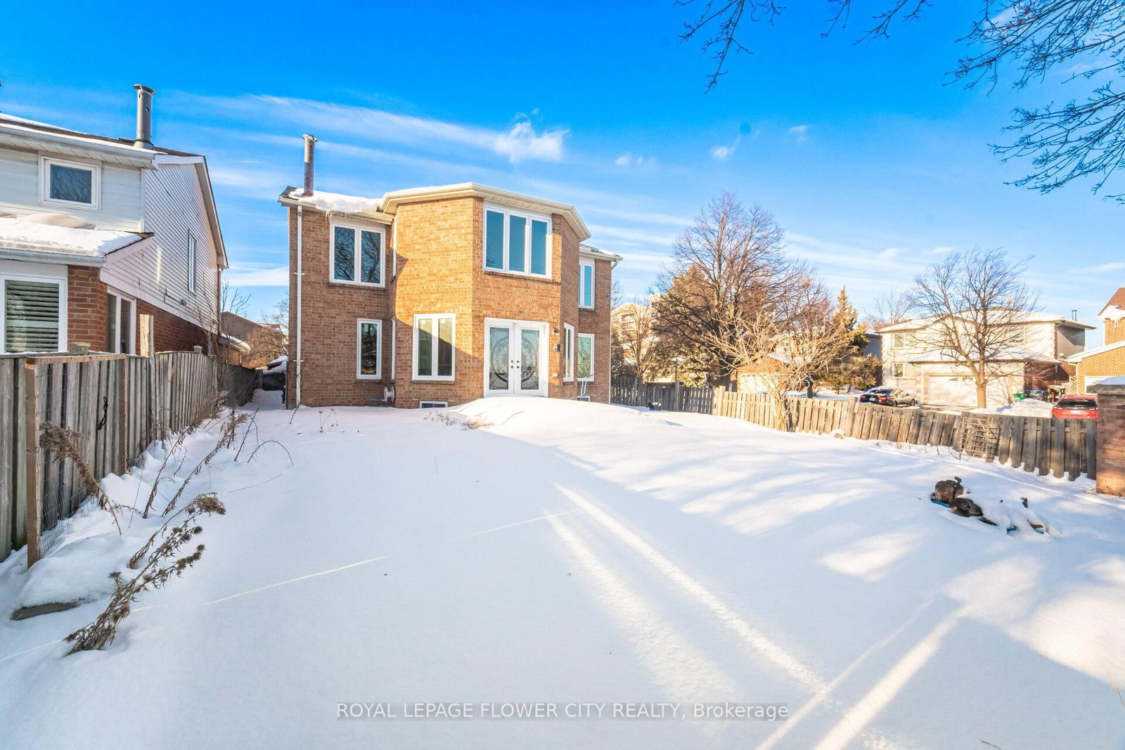 Detached House for sale at 1 Donaldson Drive, Brampton, Ontario, L6Y 3G7 - Brampton South - MLS: W12844998