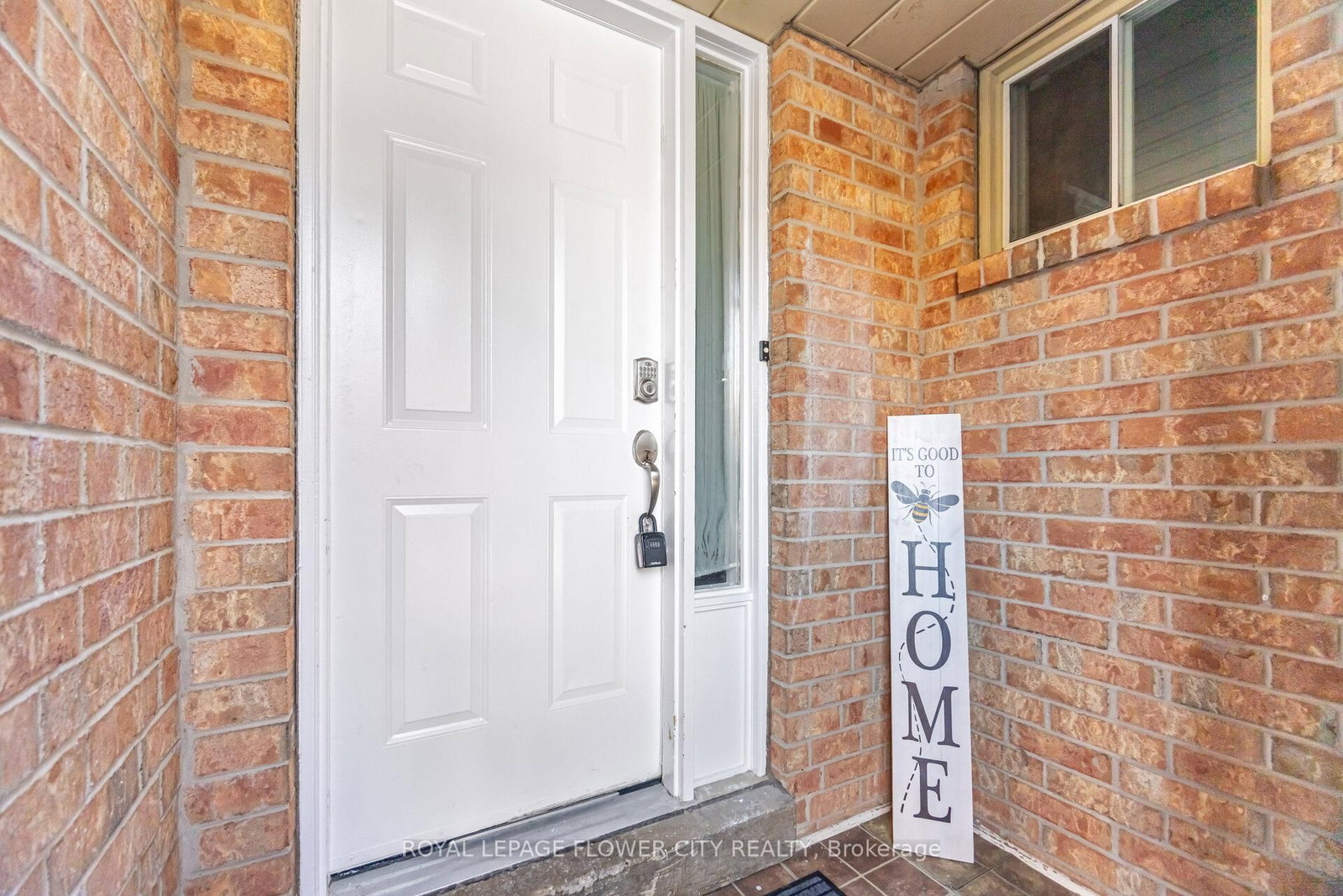 Detached House for sale at 1 Donaldson Drive, Brampton, Ontario, L6Y 3G7 - Brampton South - MLS: W12844998