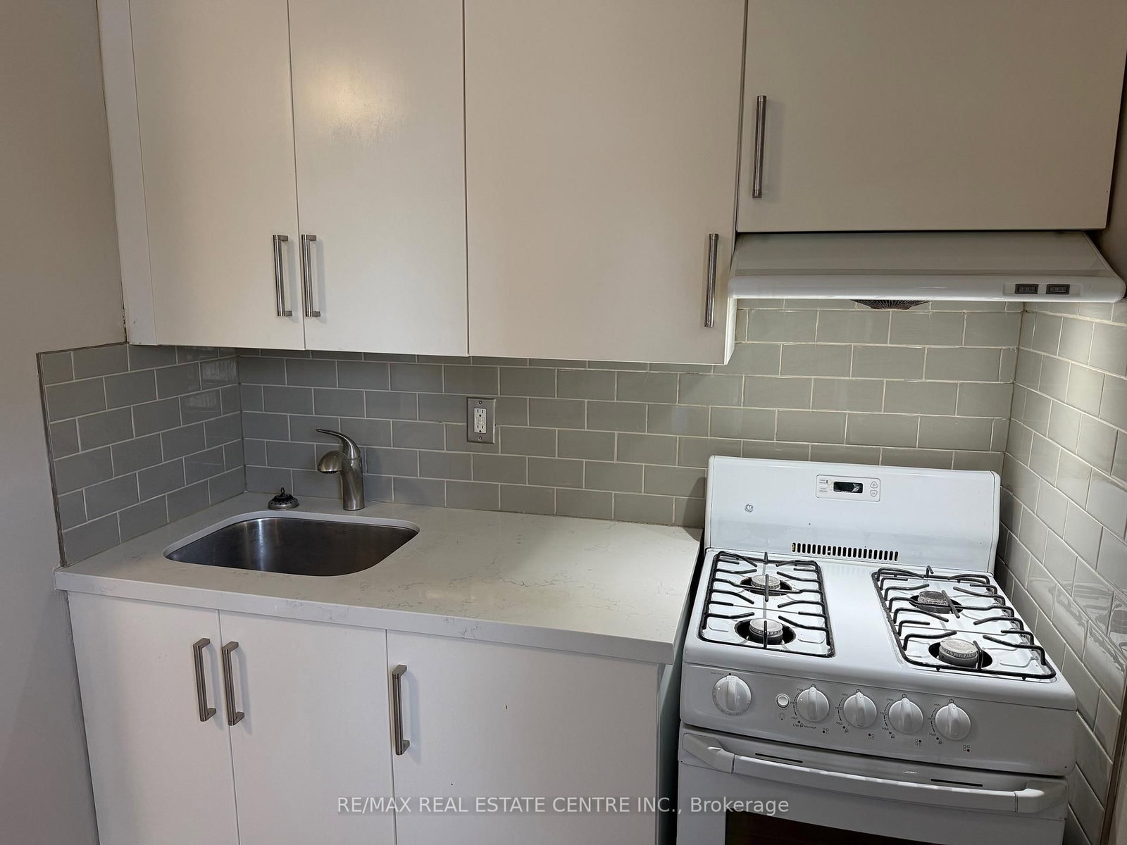 24 Nelson St Street E, Unit Unit A - Photo 14