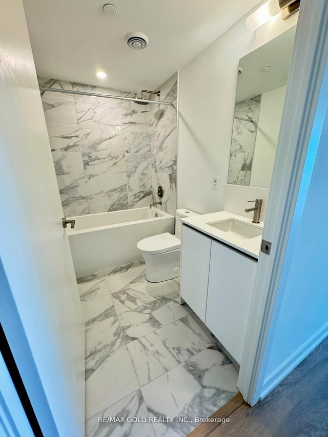 819 - 1100 Sheppard Avenue W