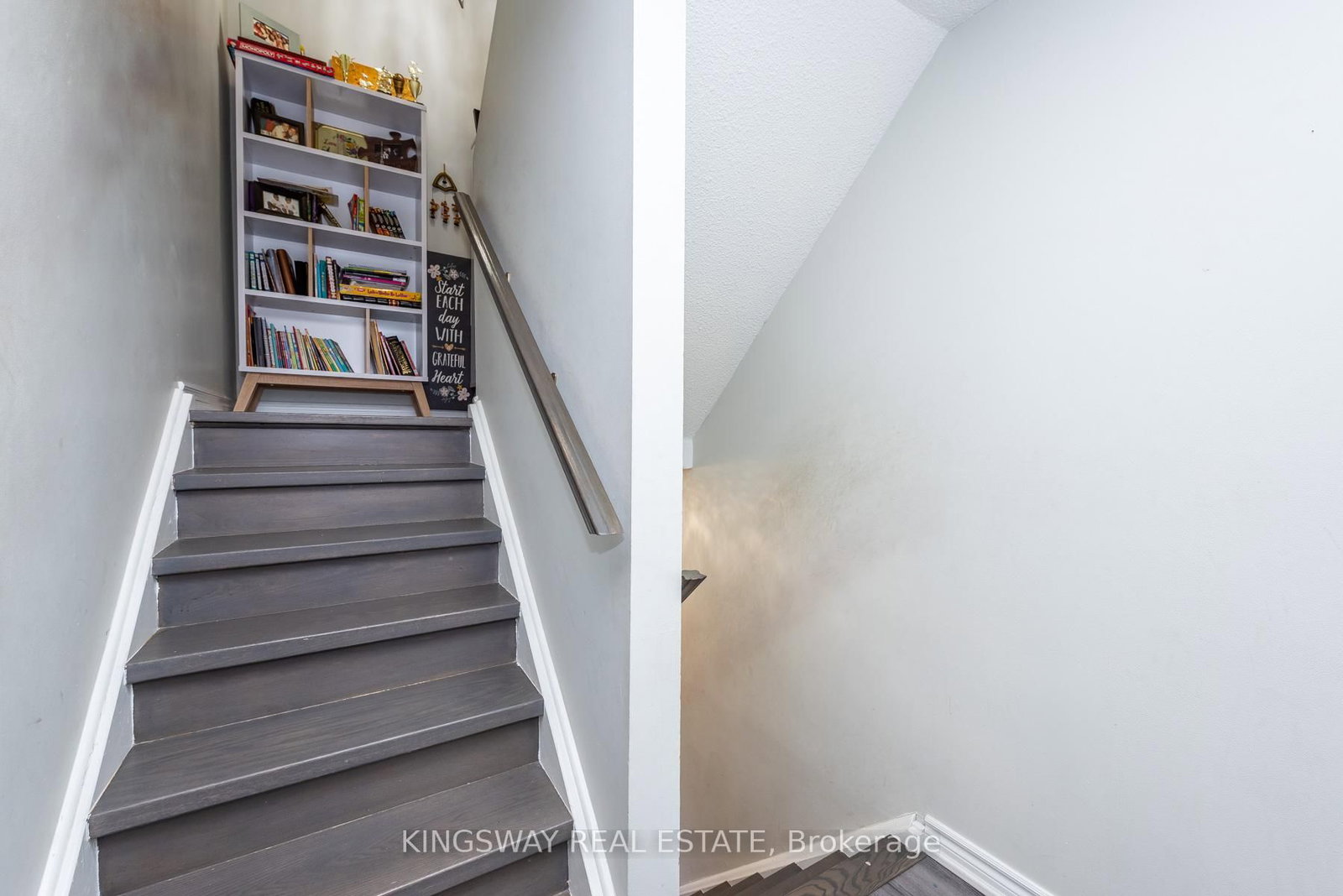 Townhouse for sale at 138 ASHTON Crescent, Brampton, Ontario, L6S 3J9 - Central Park - MLS: W12846540