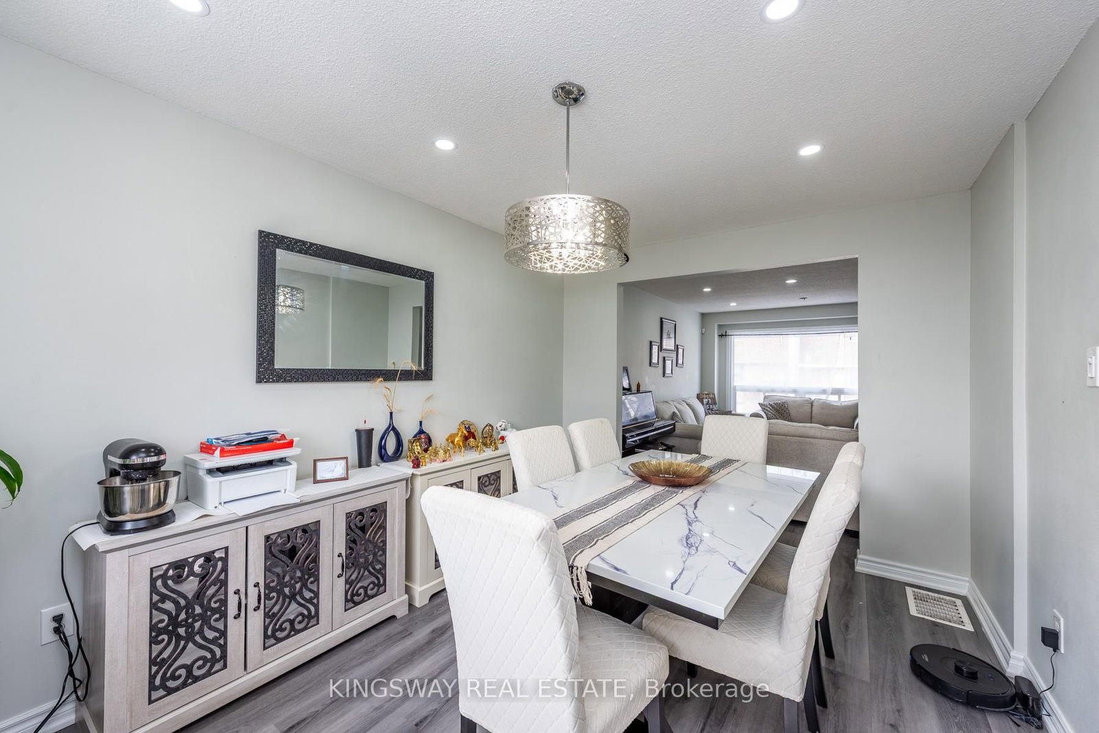 Townhouse for sale at 138 ASHTON Crescent, Brampton, Ontario, L6S 3J9 - Central Park - MLS: W12846540