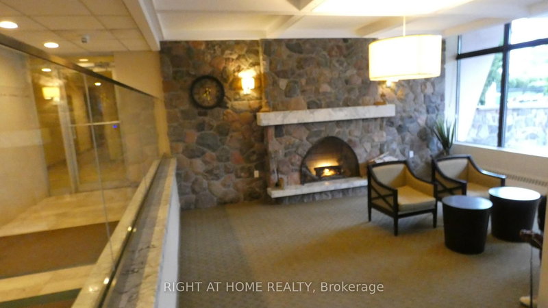 708 - 1615 Bloor St N, Mississauga, L4X 1S2 | Image 2