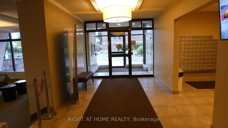 708 - 1615 Bloor St N, Mississauga, L4X 1S2 | Image 3