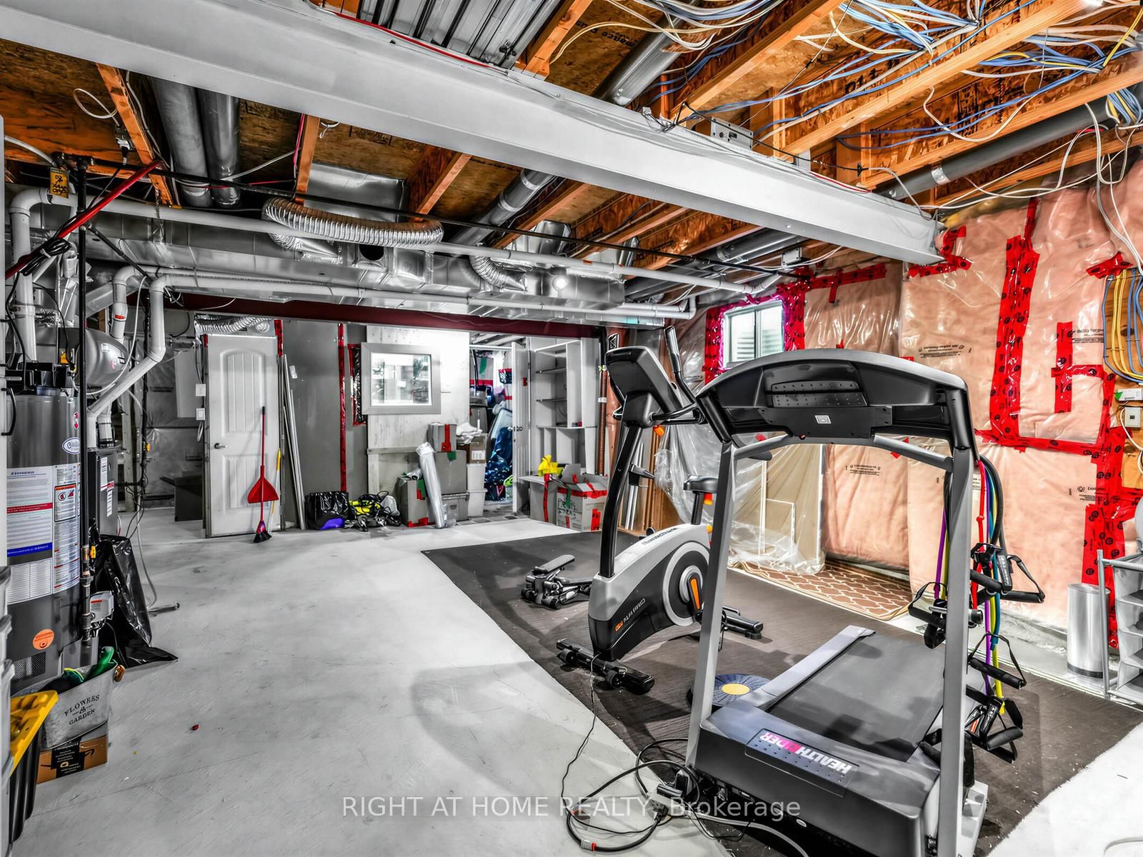 Detached House for sale at 401 TONELLI Lane, Milton, Ontario, L9T 0N4 - Harrison - MLS: W12846678