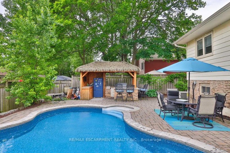 3354 Bristol Dr, Burlington, L7M 1W4 | Image 3