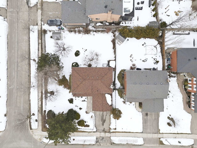 1867 Bough Beeches Boulevard