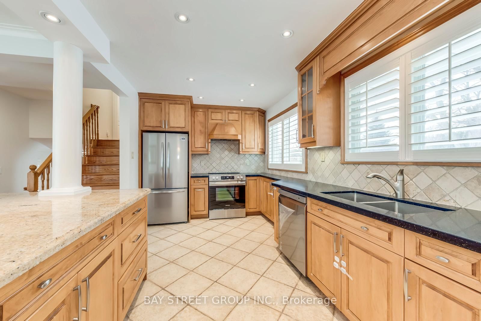 Detached House for sale at 49 Rayne Avenue, Oakville, Ontario, L6H 1C1 - College Park - MLS: W12847220